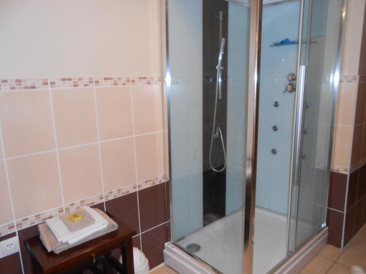 Bed and Breakfast La Dame Blanche Saint-Maurice-dʼIbie Esterno foto