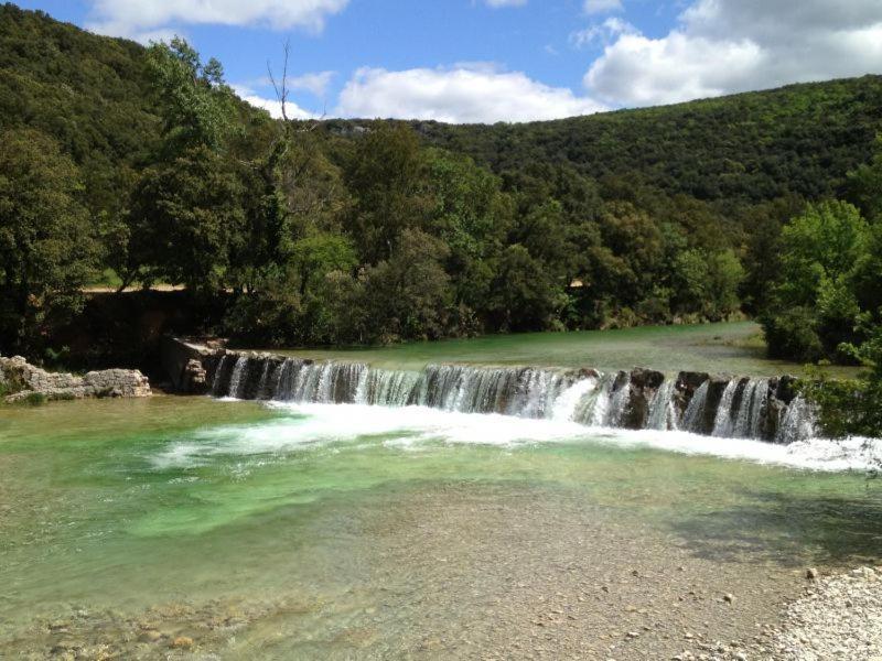 Bed and Breakfast La Dame Blanche Saint-Maurice-dʼIbie Esterno foto