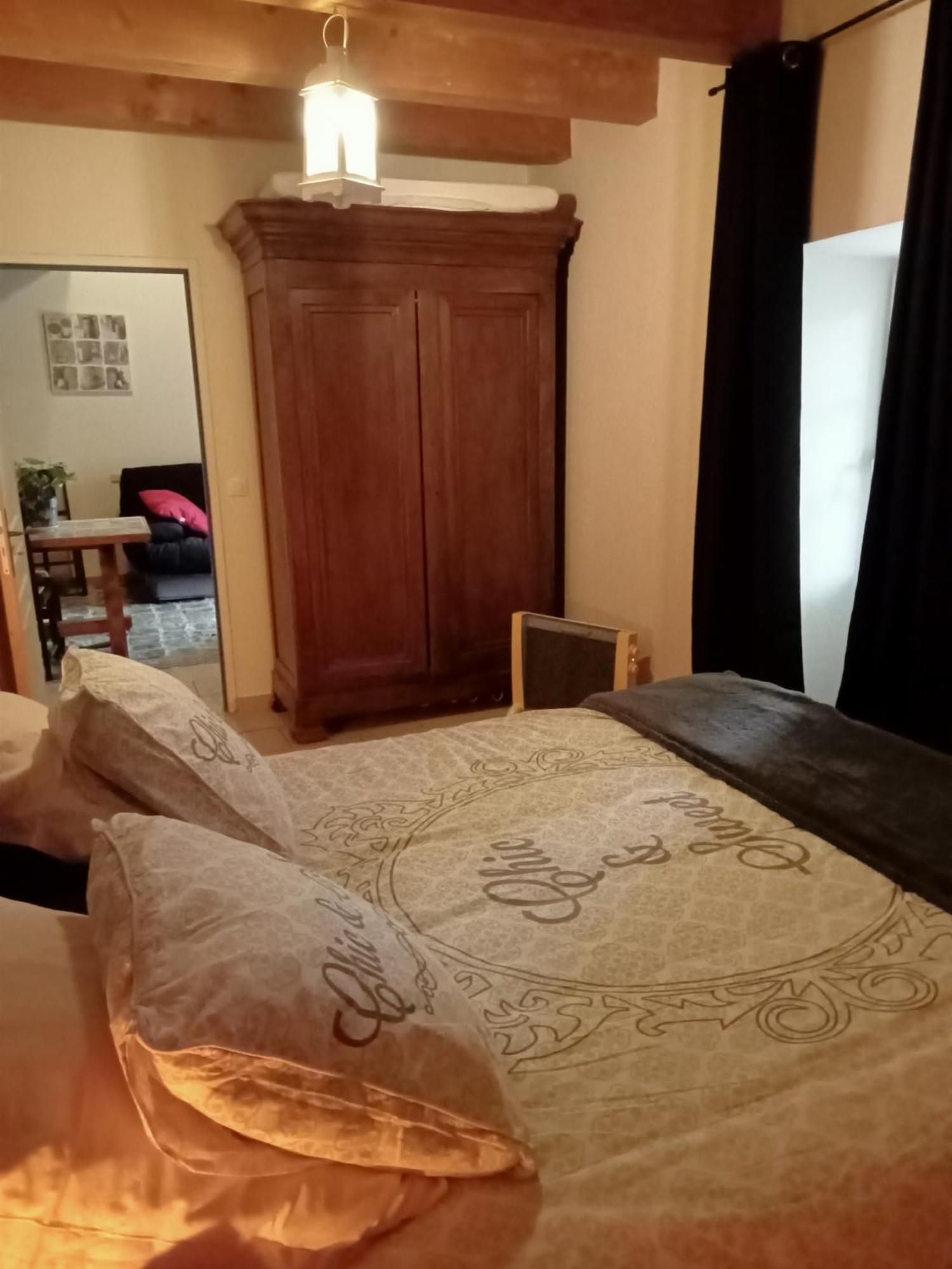 Bed and Breakfast La Dame Blanche Saint-Maurice-dʼIbie Esterno foto